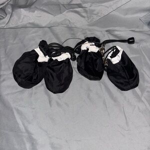 Puppy booties, Medium Lab Puppy - Black and White Drawstring